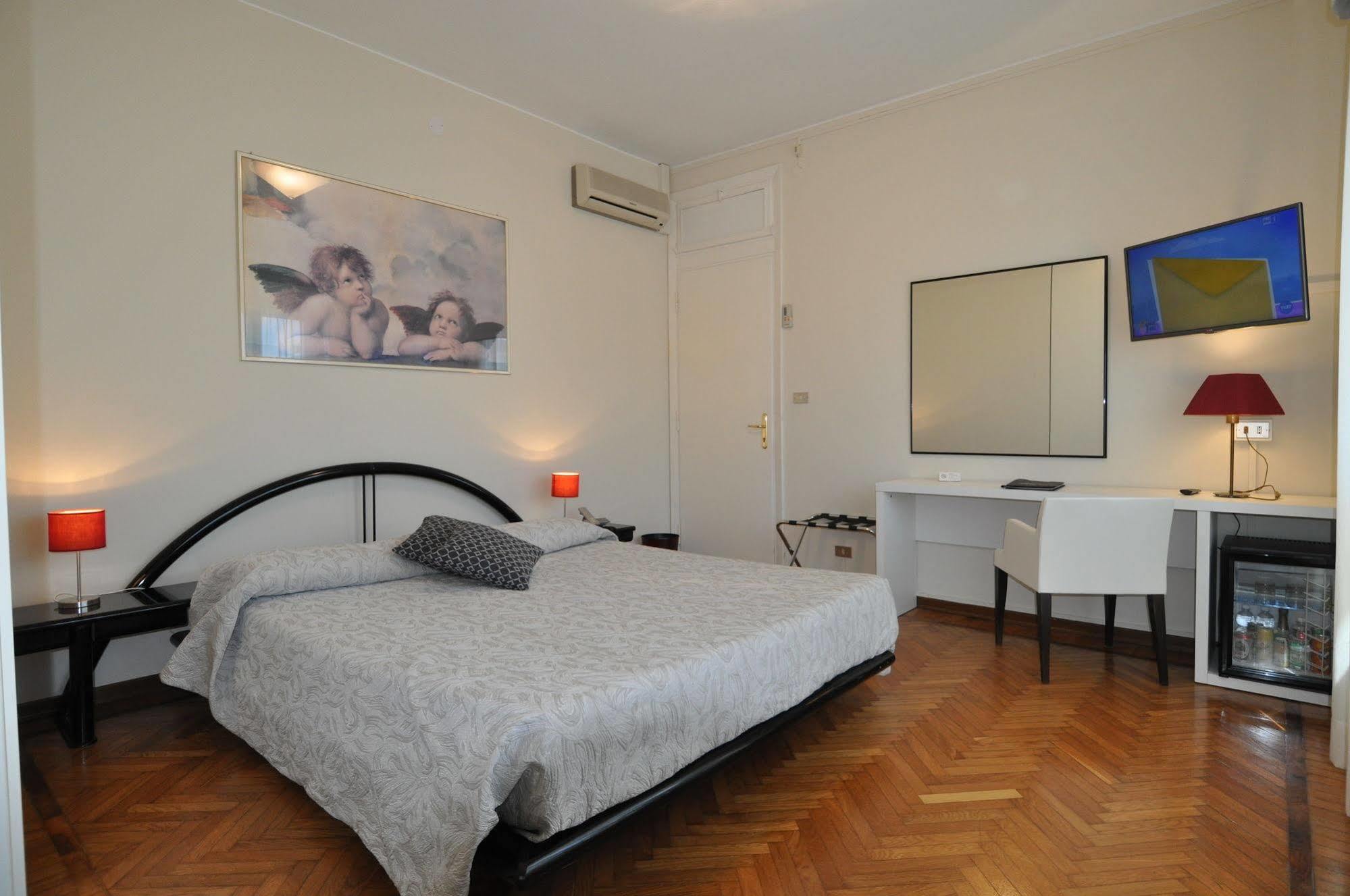 Hotel Sole Mare Sanremo Esterno foto
