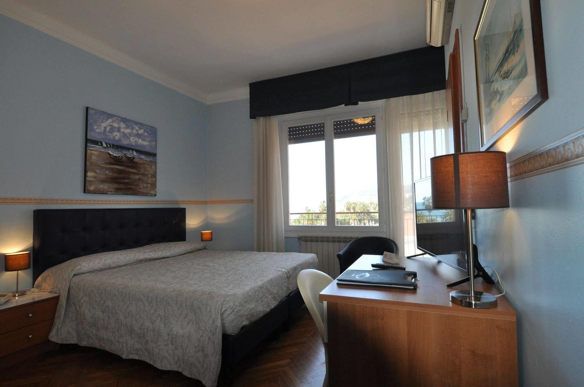 Hotel Sole Mare Sanremo Esterno foto