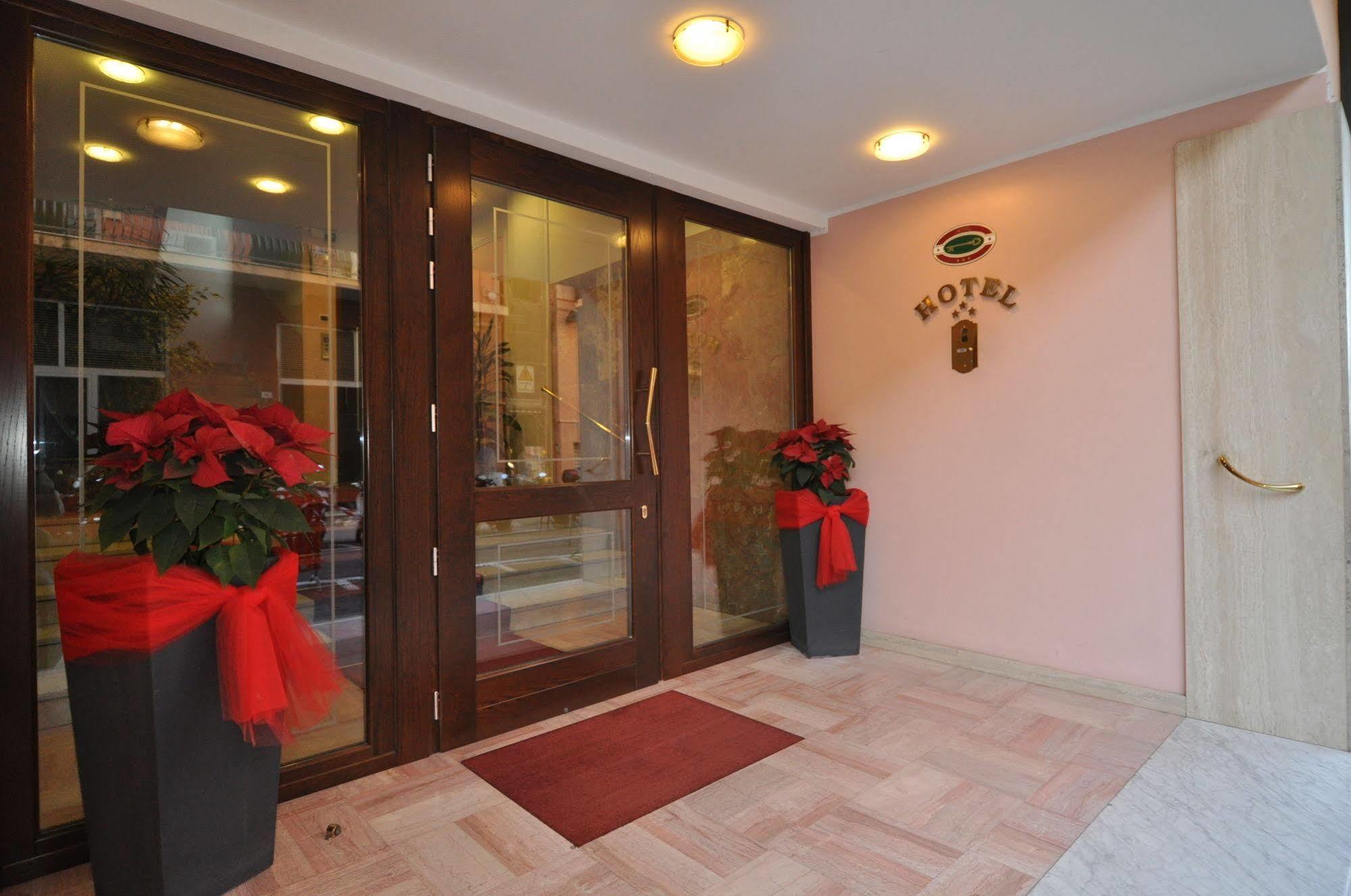 Hotel Sole Mare Sanremo Esterno foto